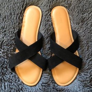 NWOT Sandals